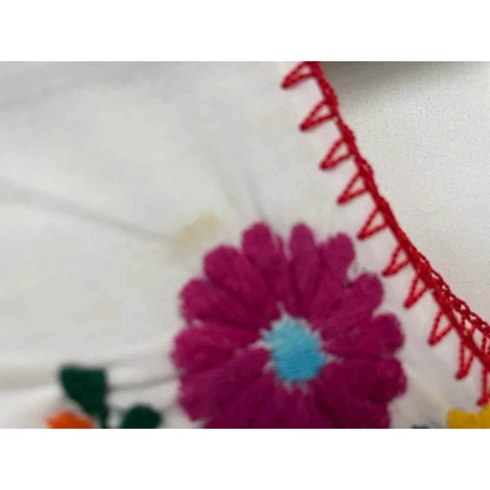 Vtg Girls Mexican Dress Embroidered Floral‎ Pleated Round Neck Short Sleeve Boho